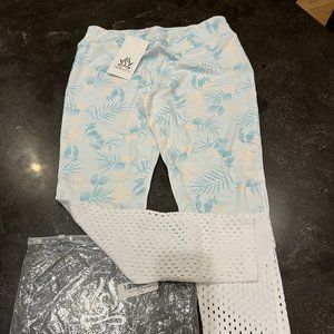 The Free Yoga Woman's Yoga Pants